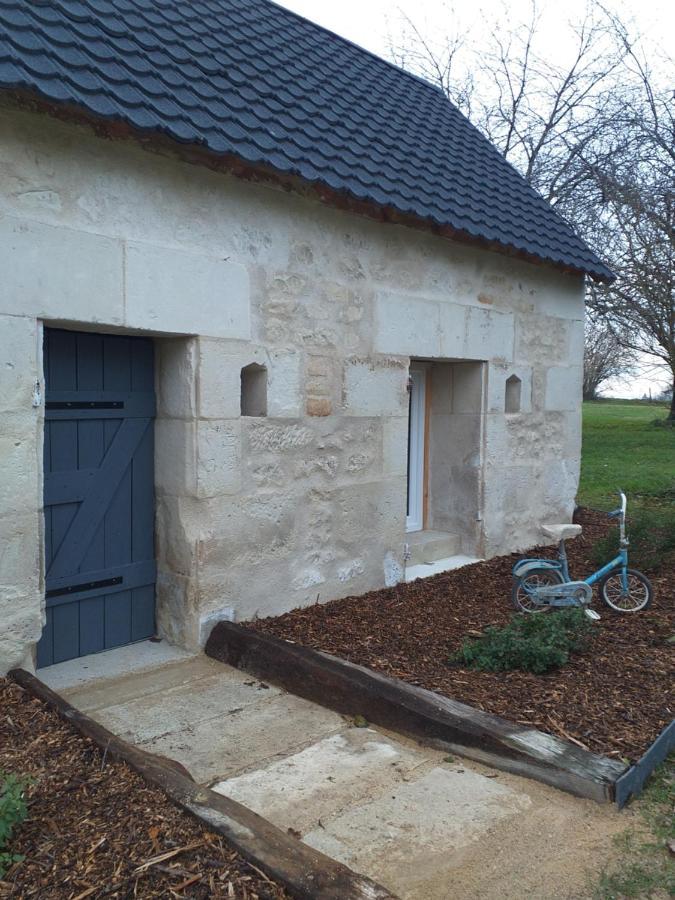La BerryCurienne proche du Zoo de Beauval Saint-Aignan avec SDB, WC ET SPA PRIVATIF pour chaque chambre Luçay-le-Mâle Extérieur photo